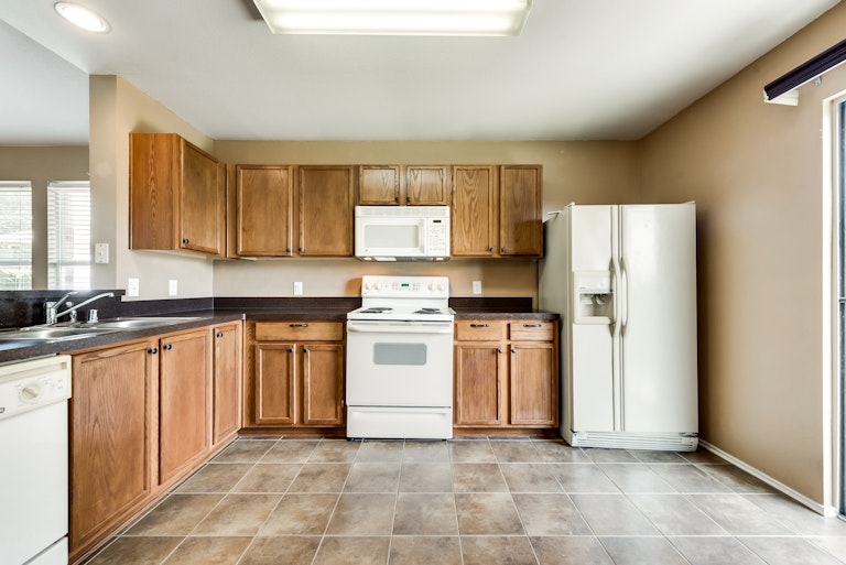 Photo 2 of 27 - 705 Baldwin Rd, Wylie, TX 75098