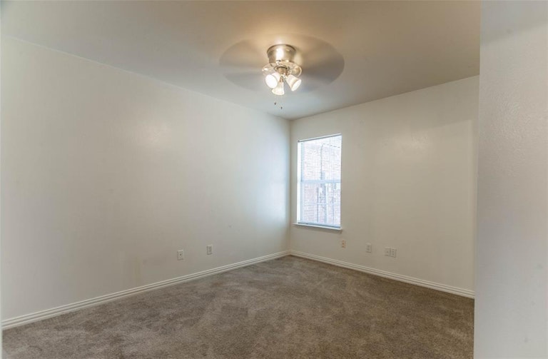 Photo 12 of 22 - 1953 Timber Oaks Dr, Garland, TX 75040