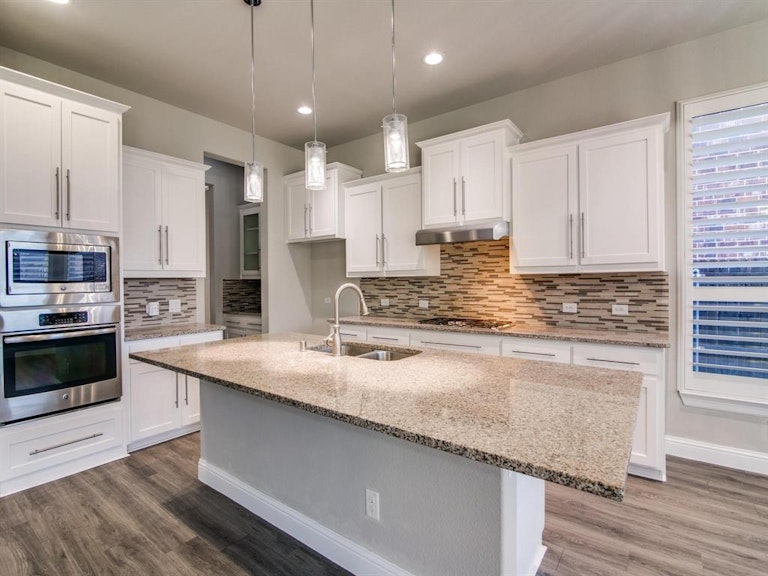 Photo 7 of 28 - 1613 Montage Dr, Garland, TX 75040