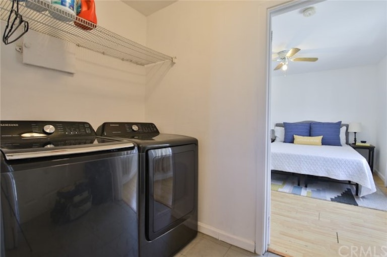 Photo 25 of 31 - 601 W 108th St, Los Angeles, CA 90044