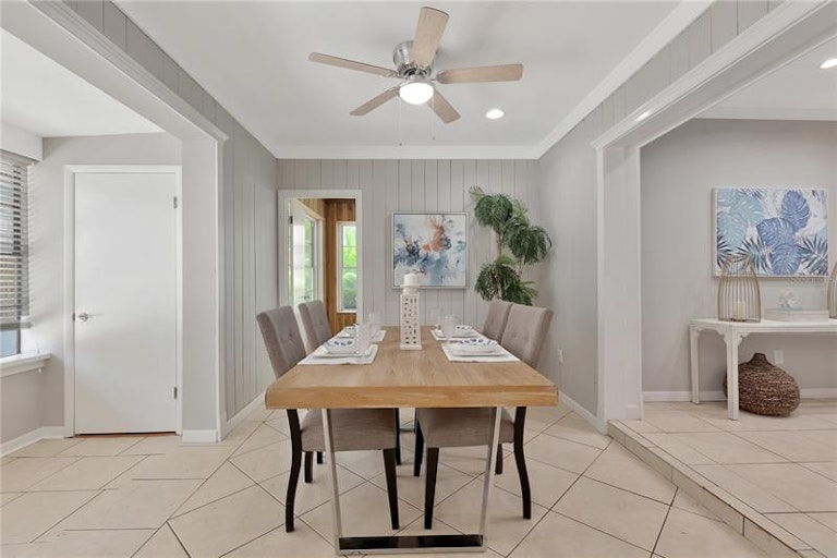 Photo 23 of 52 - 2302 S Arrawana Ave, Tampa, FL 33629