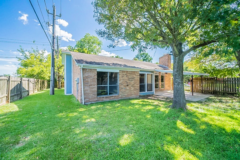 Photo 29 of 31 - 3700 Allenbrook Dr, Baytown, TX 77521