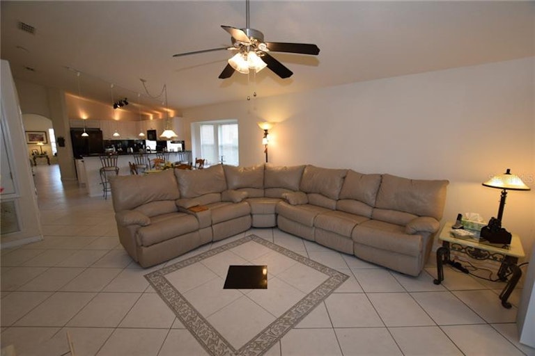 Photo 20 of 25 - 13908 Budworth Cir, Orlando, FL 32832