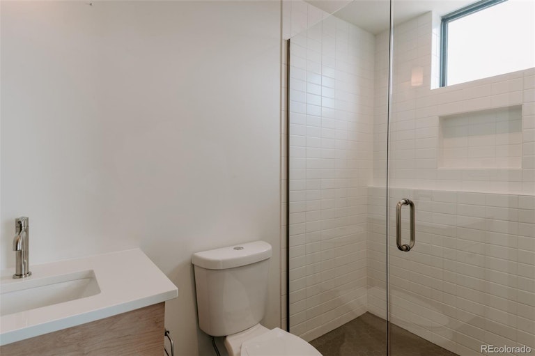 Photo 7 of 16 - 869 30th St, Denver, CO 80205