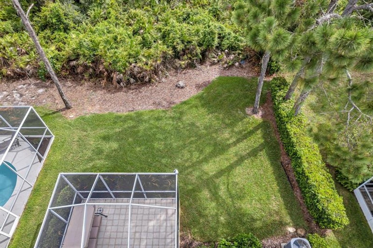 Photo 33 of 44 - 9313 Hunters Park Way, Tampa, FL 33647