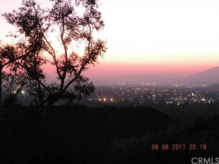 Photo 4 of 19 - 800 S Walnut Ave, San Dimas, CA 91773