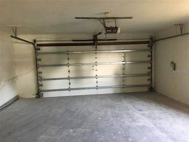 Photo 17 of 24 - 4675 Neptune Dr SE, Saint Petersburg, FL 33705