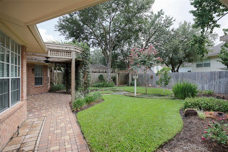 Photo 43 of 50 - 16011 Camillia Trl, Tomball, TX 77377