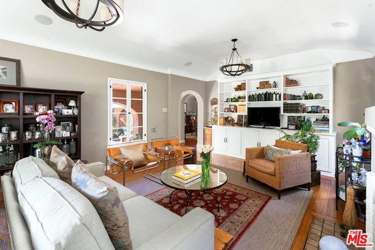 Photo 16 of 51 - 3759 Brayton Ave, Long Beach, CA 90807