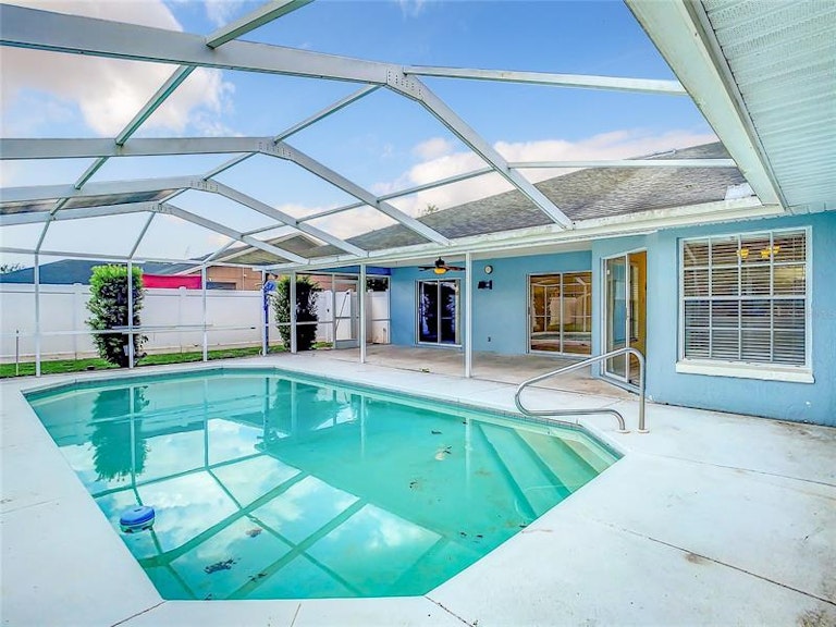 Photo 29 of 41 - 6923 Ashbury Dr, Lakeland, FL 33809