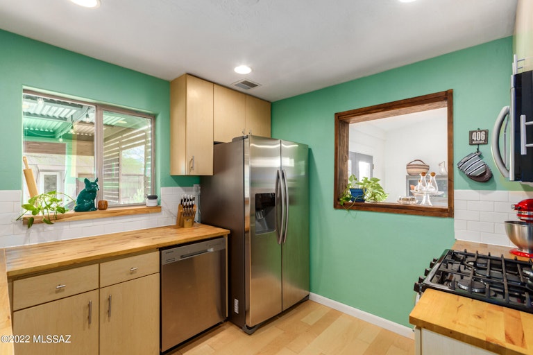 Photo 16 of 46 - 5055 E Baker St, Tucson, AZ 85711