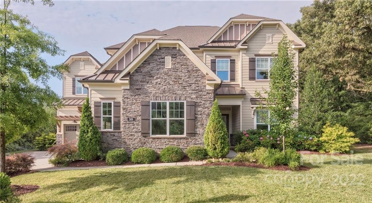 Photo 1 of 48 - 509 Lacebark Elm Ct, Matthews, NC 28104