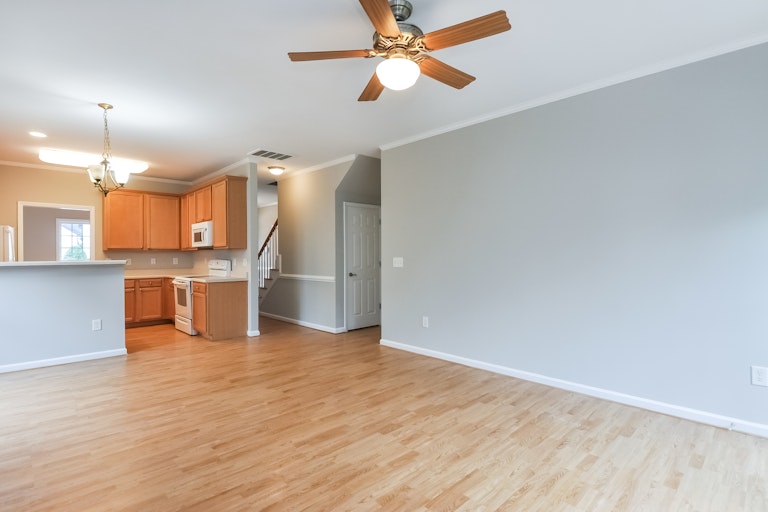 Photo 7 of 25 - 3003 White Cloud Cir, Apex, NC 27502