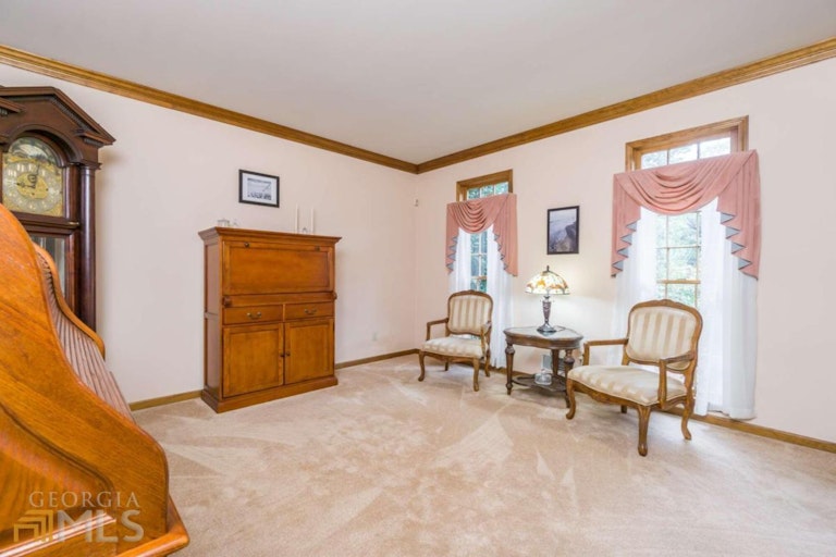 Photo 4 of 35 - 4502 Woodhall Way NE, Roswell, GA 30075
