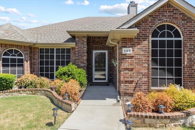 Photo 3 of 26 - 1123 Majestic Way, Wylie, TX 75098