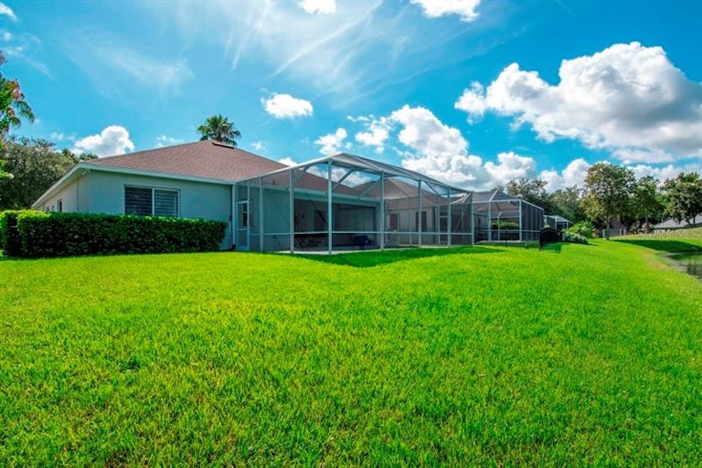 Photo 48 of 72 - 18910 Maisons Dr, Lutz, FL 33558