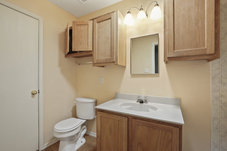 Photo 20 of 28 - 3854 Steeplechase Dr, Fort Worth, TX 76123