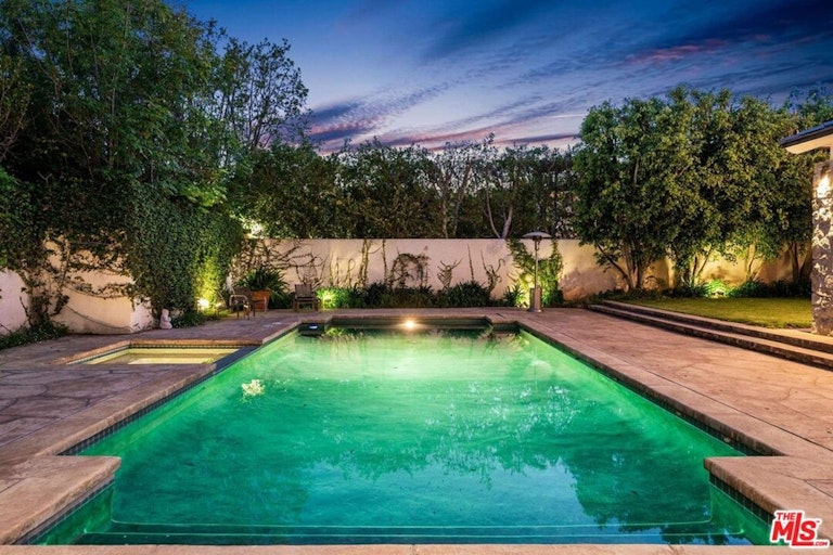Photo 38 of 43 - 11706 Chaparal St, Los Angeles, CA 90049