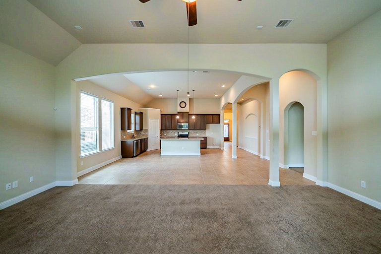 Photo 14 of 33 - 4820 Palomar Ln, League City, TX 77573