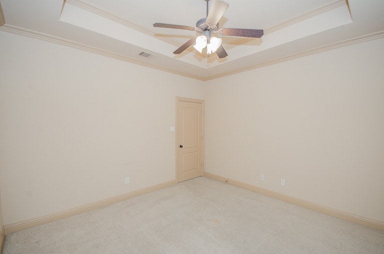 Photo 37 of 47 - 3006 Queen Ann Ct, Arlington, TX 76001