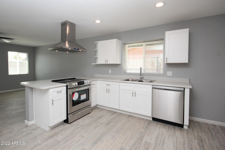Photo 5 of 22 - 17802 N 41st Ave, Glendale, AZ 85308