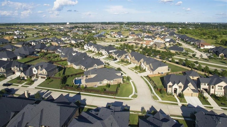 Photo 10 of 15 - 6602 Mirabeau Ln, Katy, TX 77493