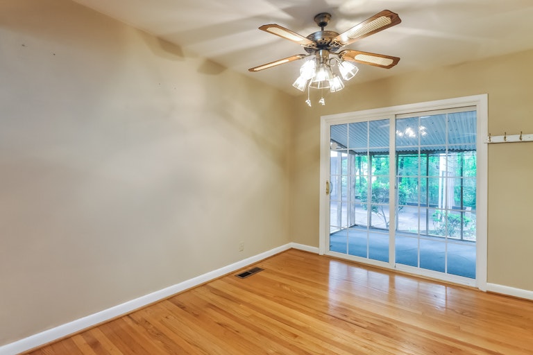 Photo 11 of 25 - 3309 Julian Dr, Raleigh, NC 27604