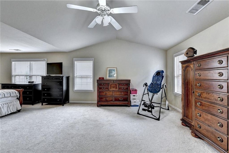 Photo 27 of 38 - 342 Rutlidge Park Ln, Suwanee, GA 30024