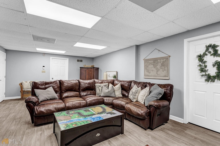 Photo 7 of 13 - 12 Sherwood Forest Dr, Douglasville, GA 30134