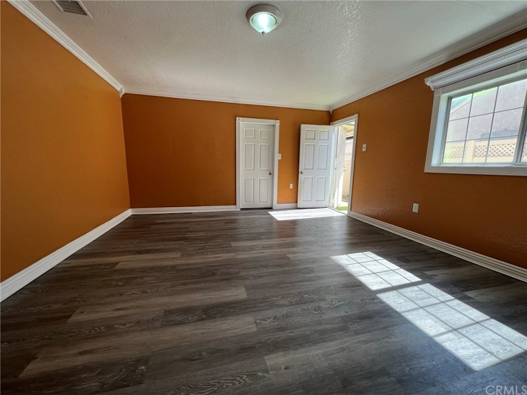 Photo 27 of 43 - 13944 Hartland St, Van Nuys, CA 91405