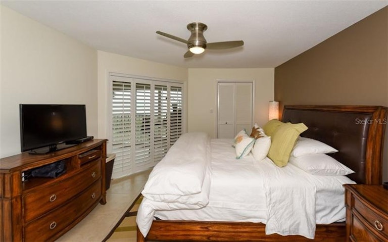 Photo 14 of 25 - 6701 Gulf Of Mexico Dr #310, Longboat Key, FL 34228