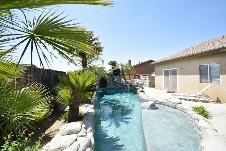 Photo 14 of 51 - 27855 Blackhawk Rd, Menifee, CA 92585