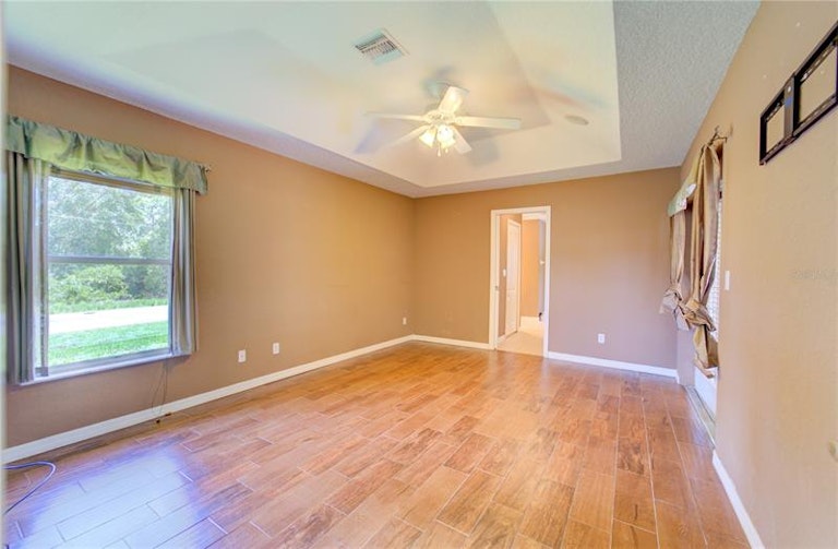 Photo 14 of 31 - 2289 N Chamberlain Blvd, North Port, FL 34286