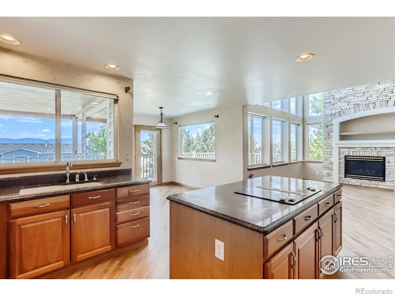 Photo 12 of 39 - 1164 Northview Dr, Erie, CO 80516