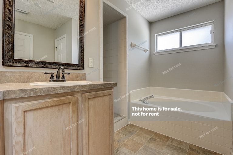 Photo 4 of 33 - 3000 Havengate Dr, Green Cove Springs, FL 32043