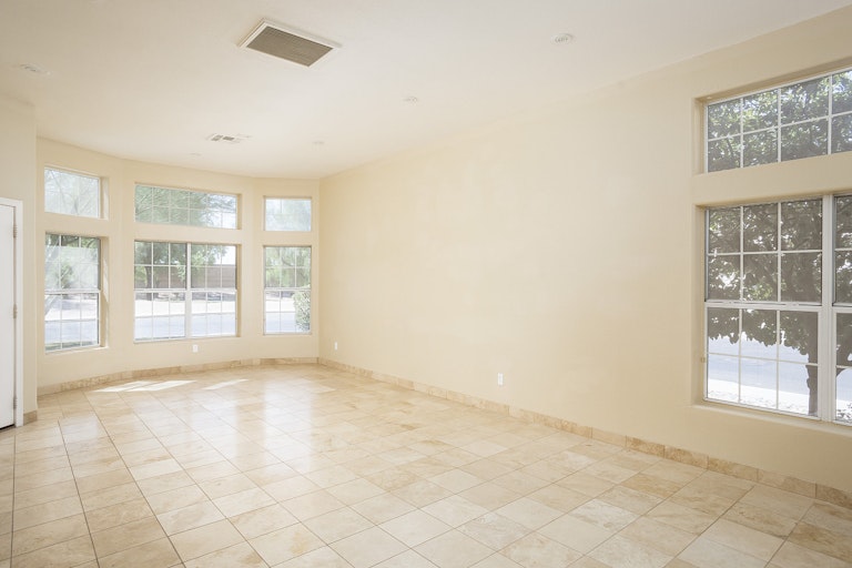 Photo 10 of 25 - 5460 W Kesler Ln, Chandler, AZ 85226