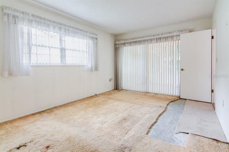Photo 23 of 43 - 8806 Shenandoah Ln, Hudson, FL 34667