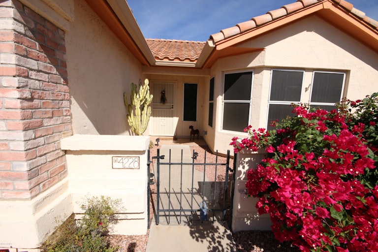 Photo 2 of 14 - 4228 W Plantation St, Tucson, AZ 85741