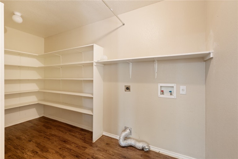 Photo 35 of 39 - 204 Debbie Ann Dr, Leander, TX 78641
