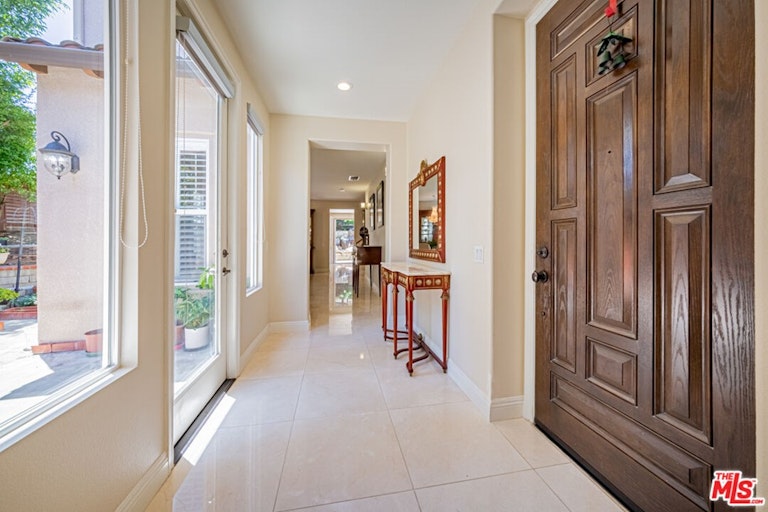 Photo 8 of 48 - 686 Milford St, Los Angeles, CA 90042