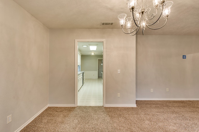 Photo 9 of 28 - 1101 Lopo Rd, Flower Mound, TX 75028