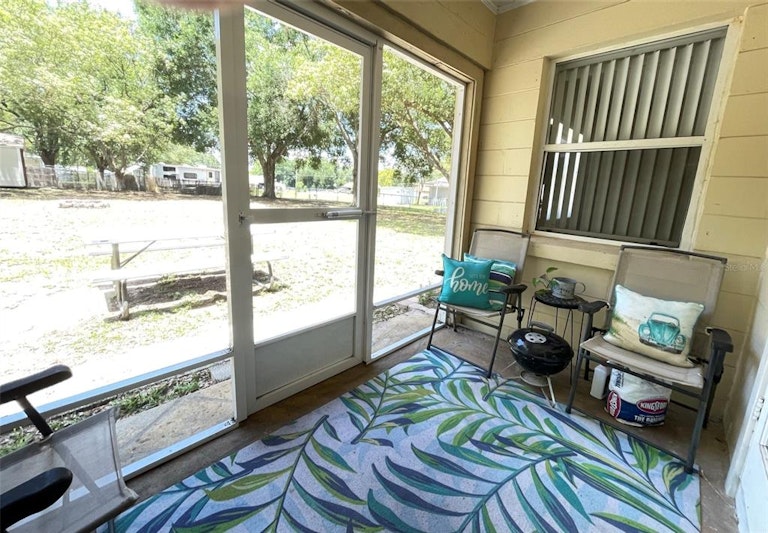 Photo 20 of 23 - 550 E Thelma St, Lake Alfred, FL 33850