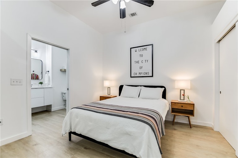 Photo 10 of 28 - 507 Sabine St #303, Austin, TX 78701