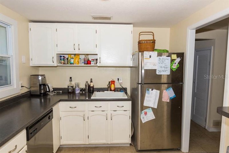 Photo 10 of 25 - 1509 W River Shore Way, Tampa, FL 33603