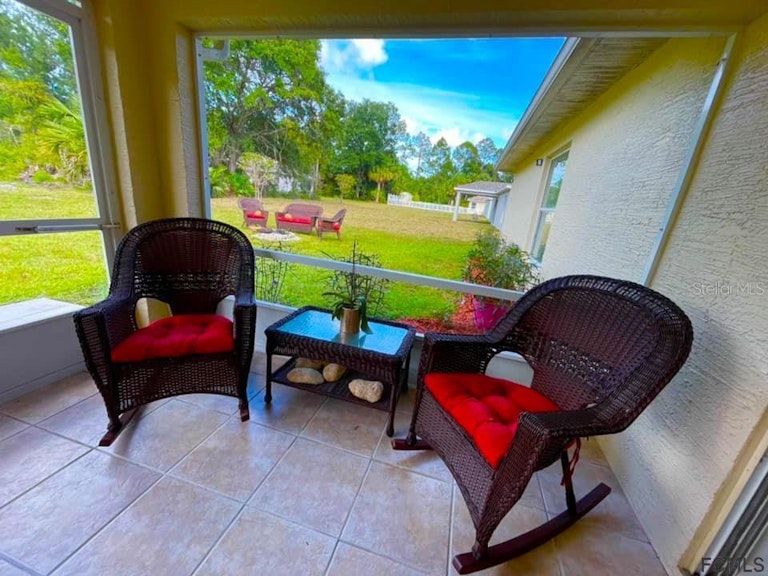 Photo 8 of 40 - 1 Pierce Ln, Palm Coast, FL 32164