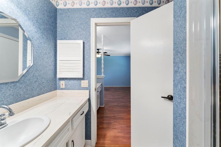 Photo 45 of 50 - 1103 Glouchester Ln, Houston, TX 77073