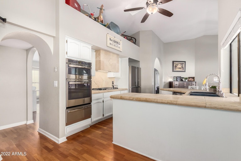 Photo 15 of 79 - 117 E Fairway Cir, Litchfield Park, AZ 85340