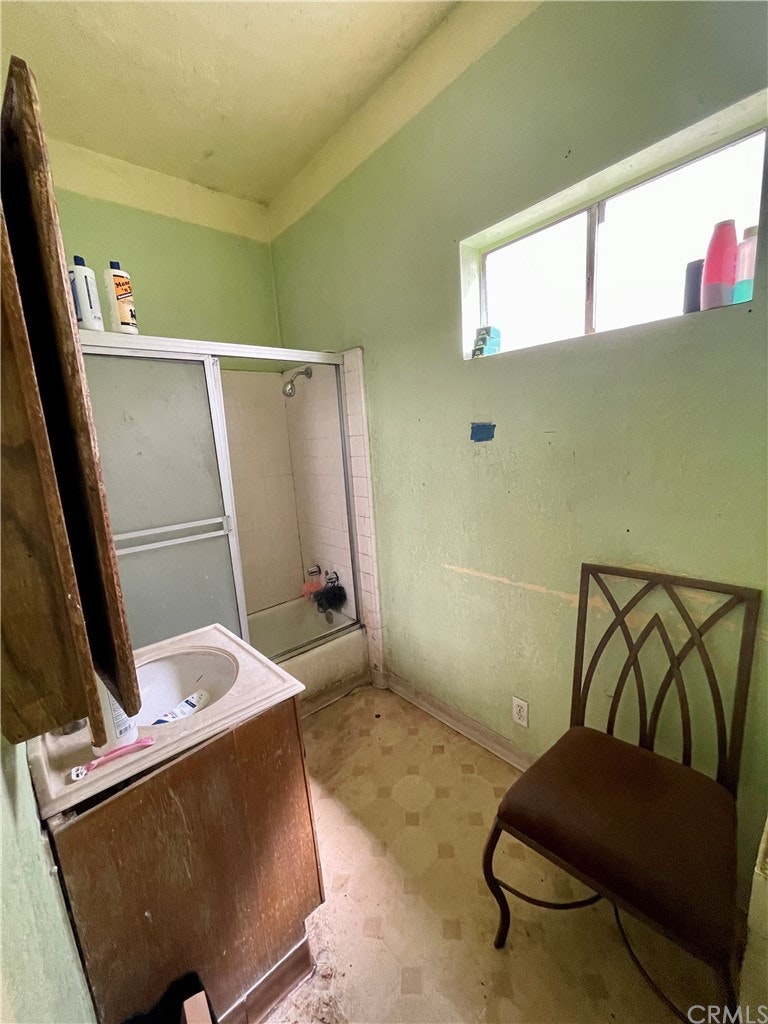 Photo 22 of 31 - 5415 Ash St, Los Angeles, CA 90042