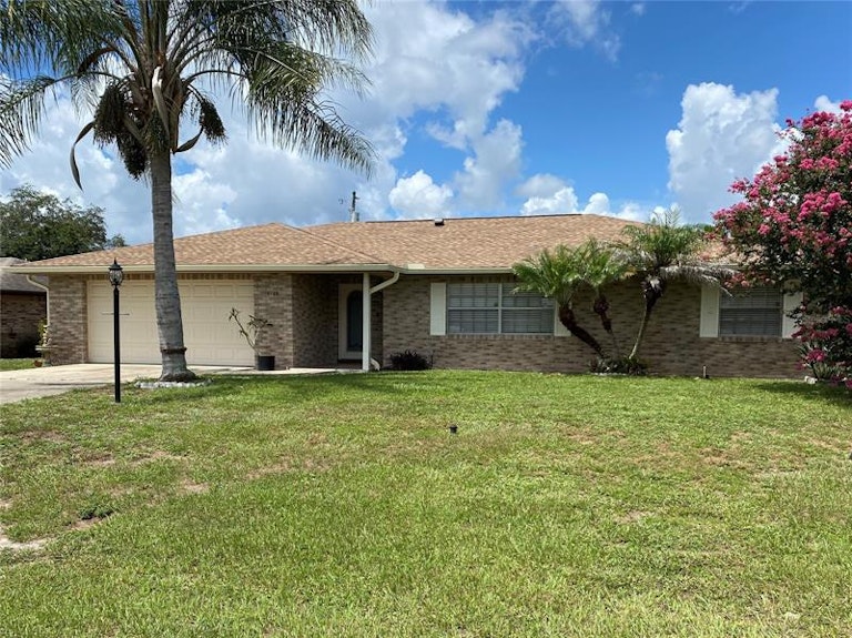 Photo 1 of 21 - 2120 El Campo Ave, Deltona, FL 32725