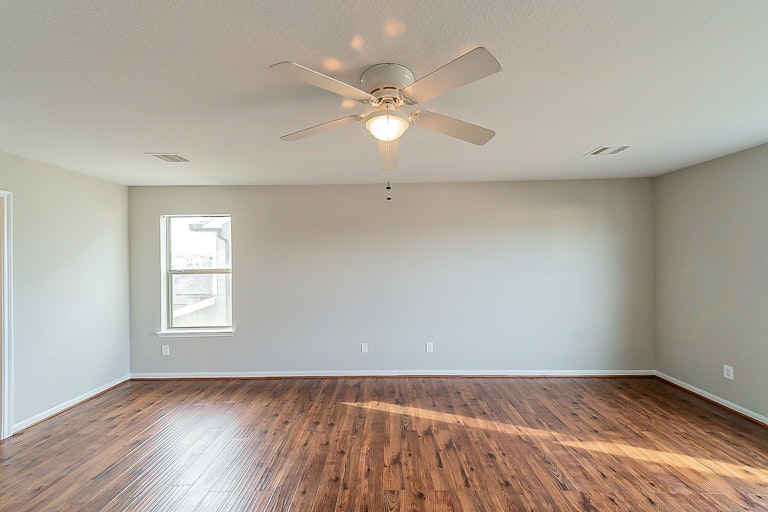 Photo 31 of 39 - 6926 Oleander Grove Way, Houston, TX 77049